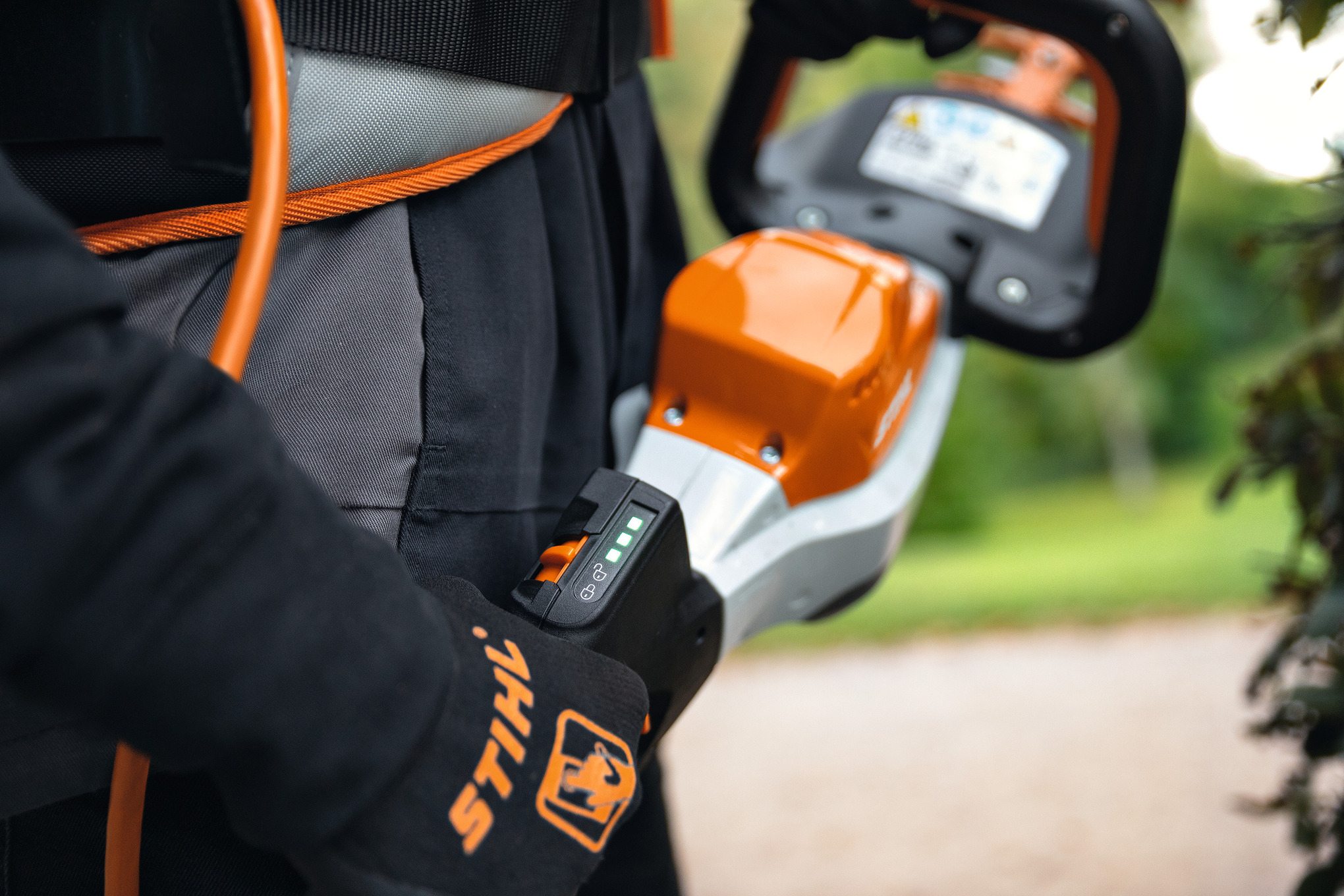 Batterihekksaks HSA 130 R: